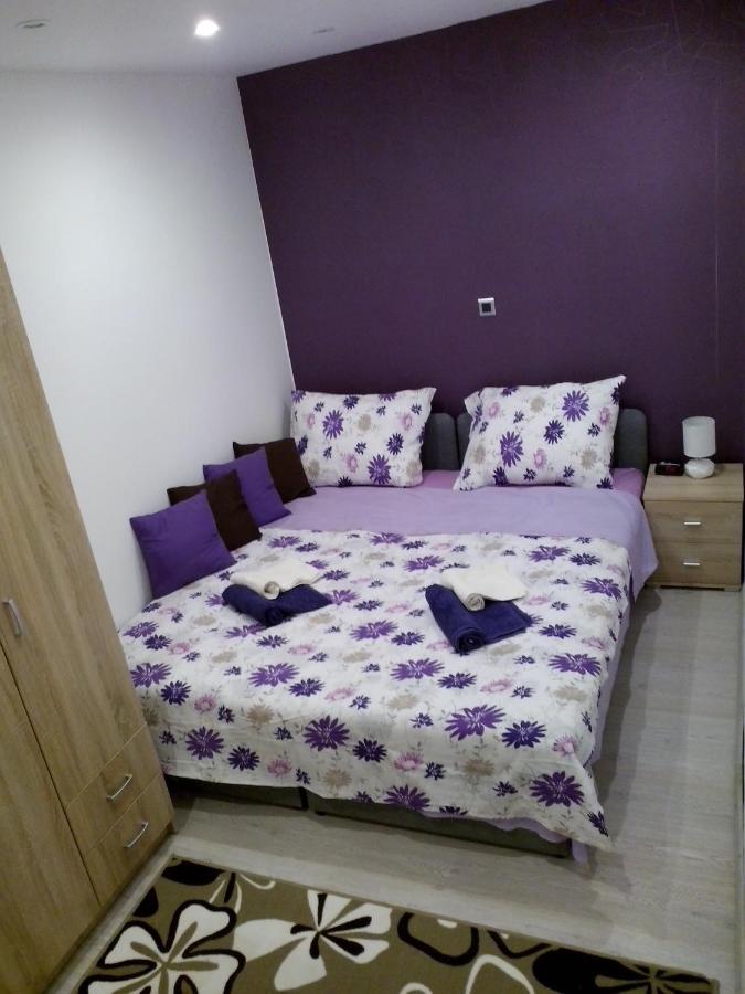 Apartament Purple & Apple Green Split Zewnętrze zdjęcie