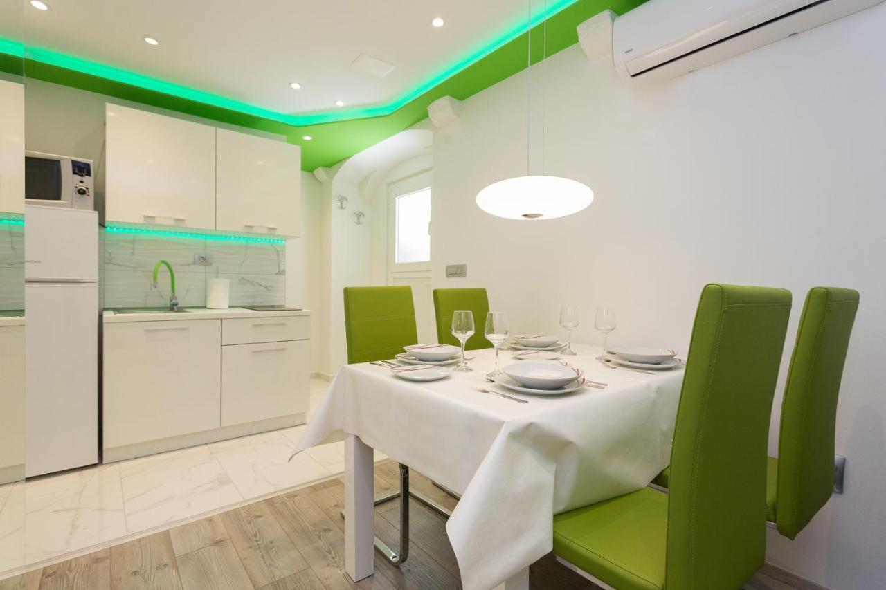 Apartament Purple & Apple Green Split Zewnętrze zdjęcie