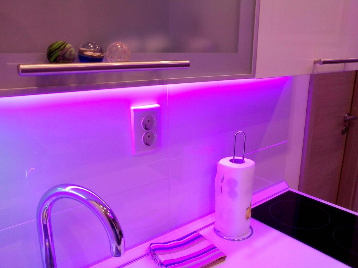 Apartament Purple & Apple Green Split Zewnętrze zdjęcie